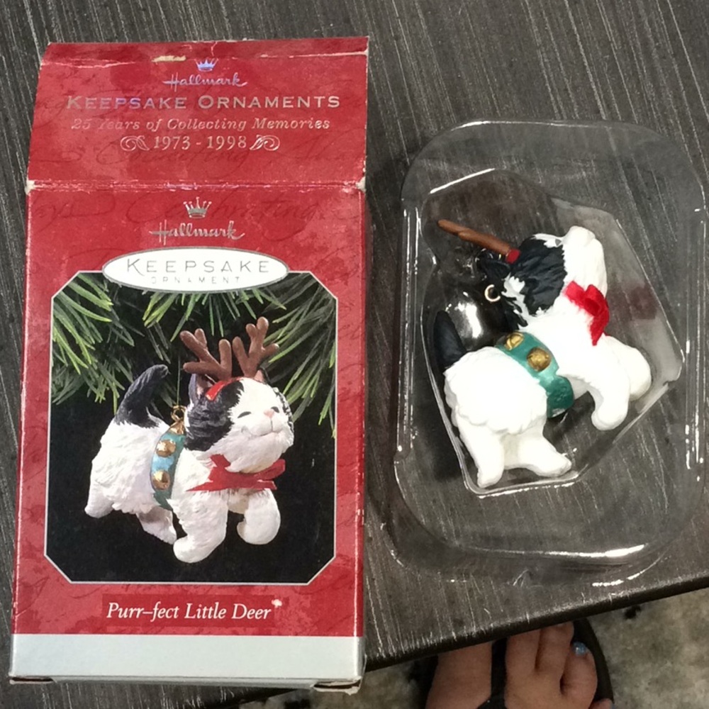 1998 Purr-fect Little Dear Hallmark